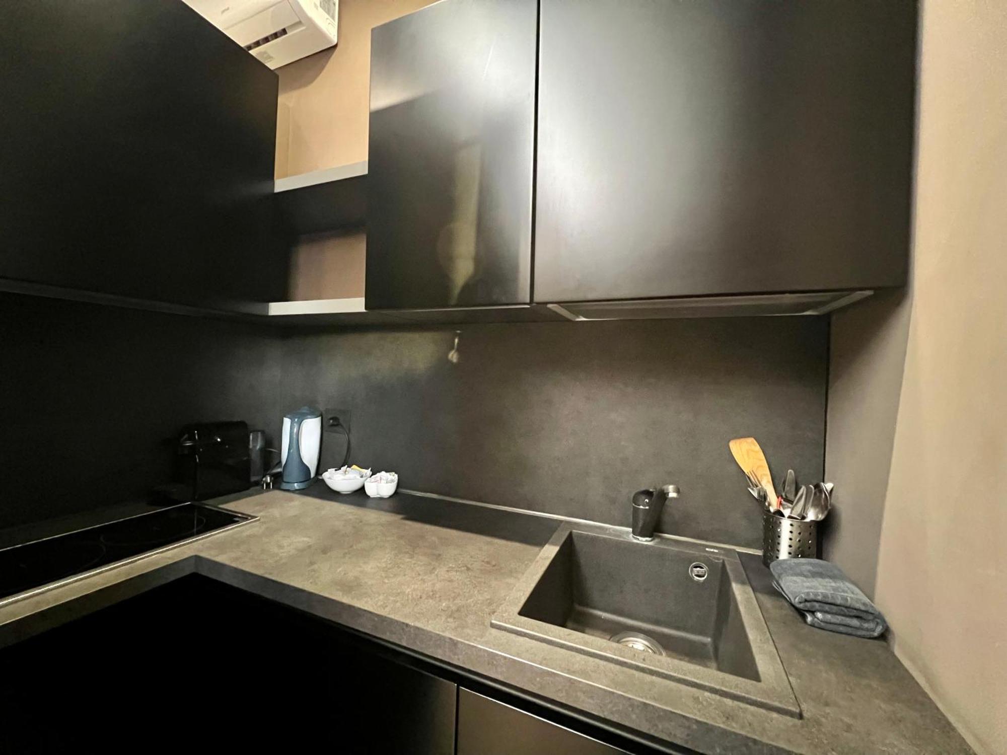 Apartment New Amazing Mono Located In Moscova District From Moscova Group Milan